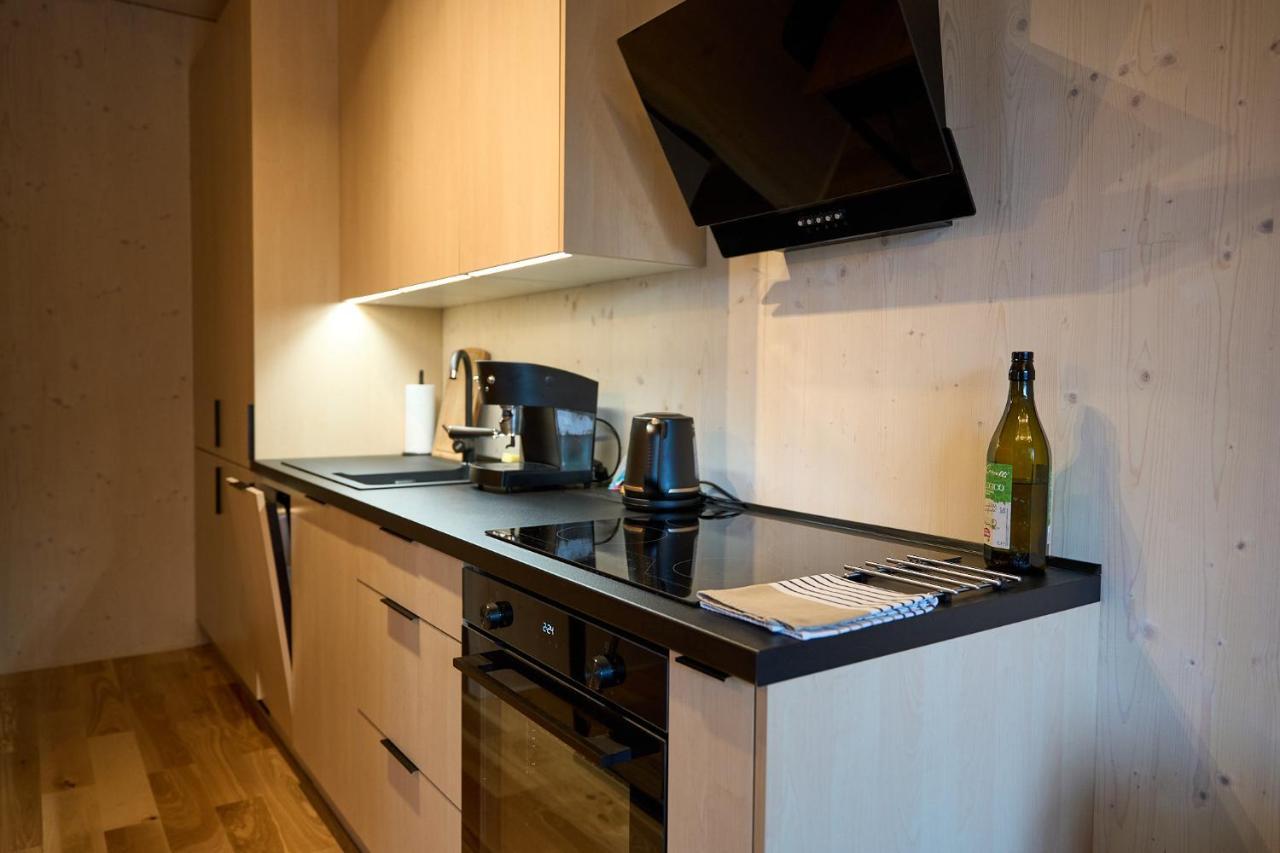 Cosy 1-Bedroom Apartment With Free Parking 迪马诺卡多林纳 外观 照片