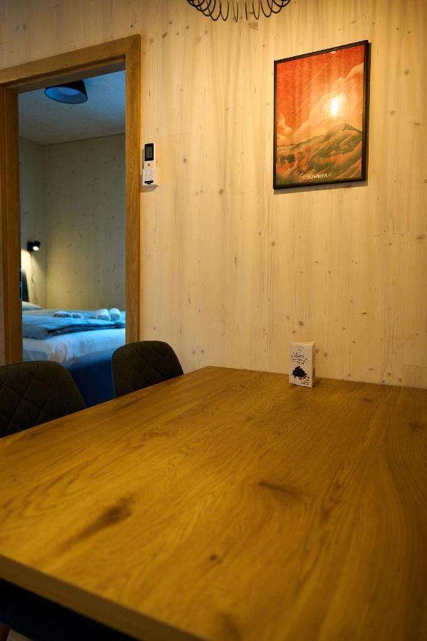 Cosy 1-Bedroom Apartment With Free Parking 迪马诺卡多林纳 外观 照片