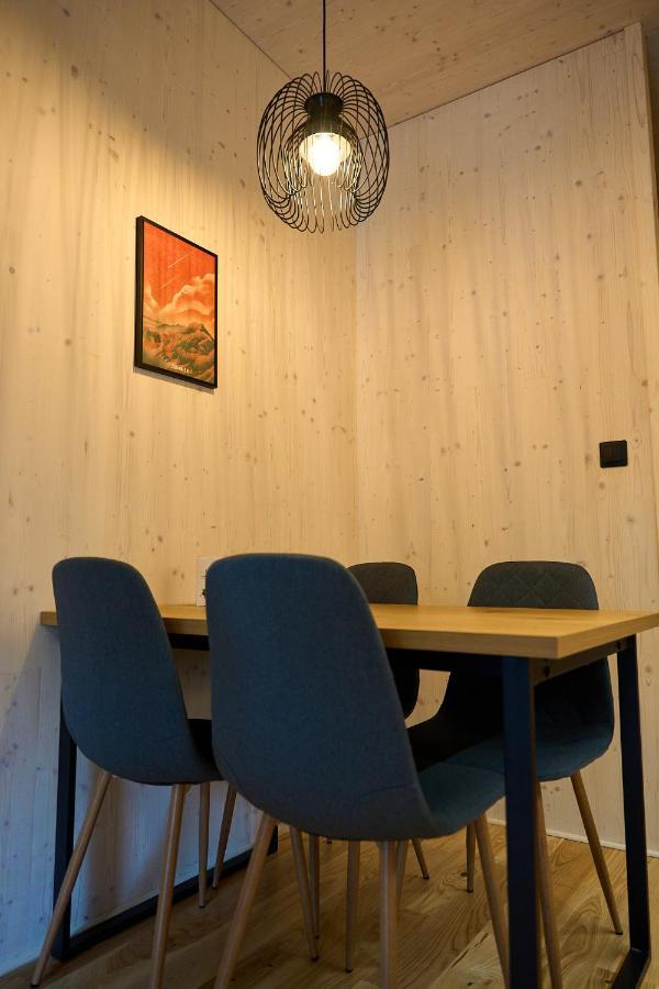 Cosy 1-Bedroom Apartment With Free Parking 迪马诺卡多林纳 外观 照片