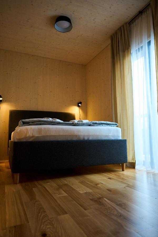 Cosy 1-Bedroom Apartment With Free Parking 迪马诺卡多林纳 外观 照片